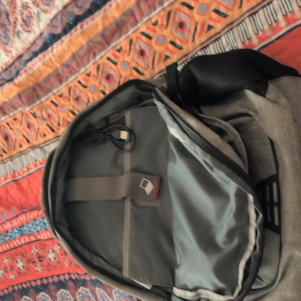 Laptop backpack - Picture 3 of 5